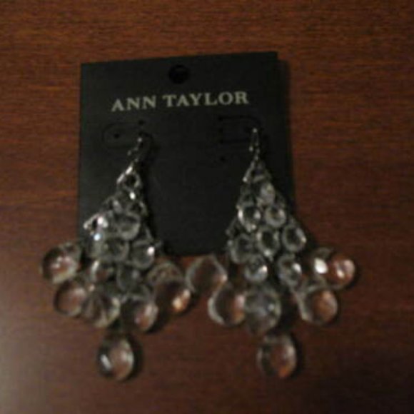 NWT Ann Taylor Chandelier Earrings Dangling Facet - Picture 7 of 7